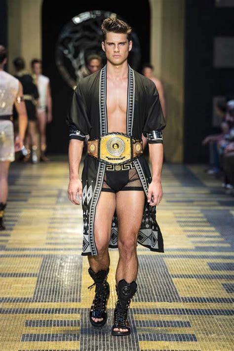 versace men spring-summer 2013 collection|First Look: Versace Spring/Summer 2013 .